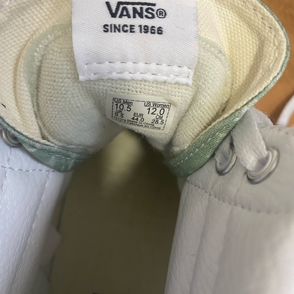 Men’s High Top Vans - Picture 5 of 8